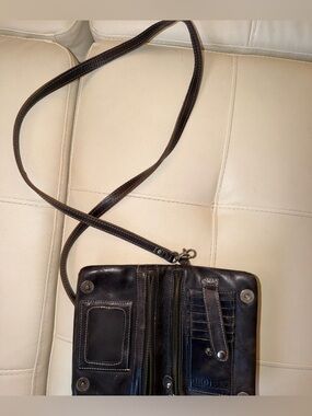 Women’s Leather Crossbody Bag - Dark Brown